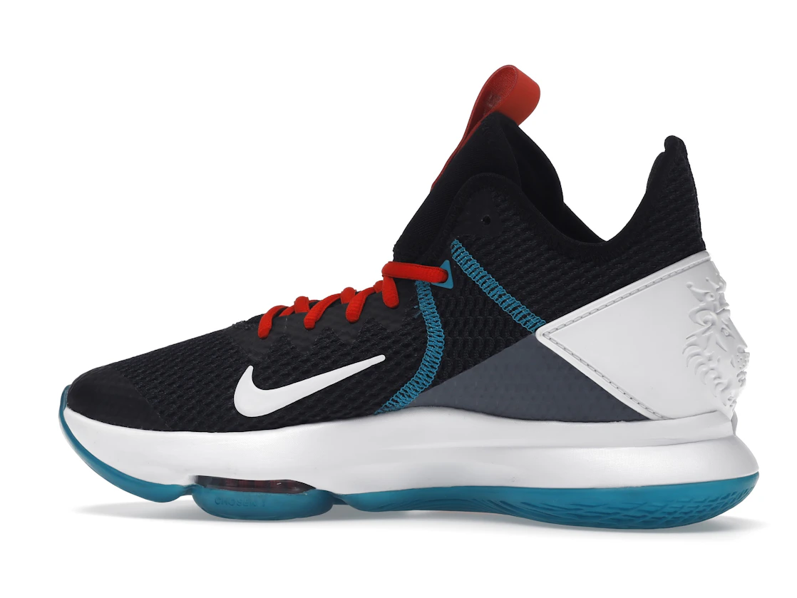 Vue 21 de Nike LeBron Witness 4 Red Carpet