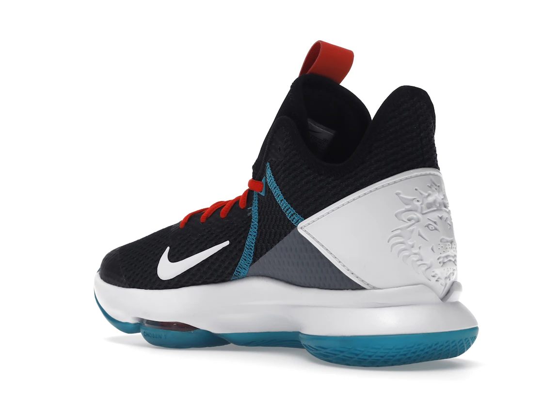 Vue 24 de Nike LeBron Witness 4 Red Carpet