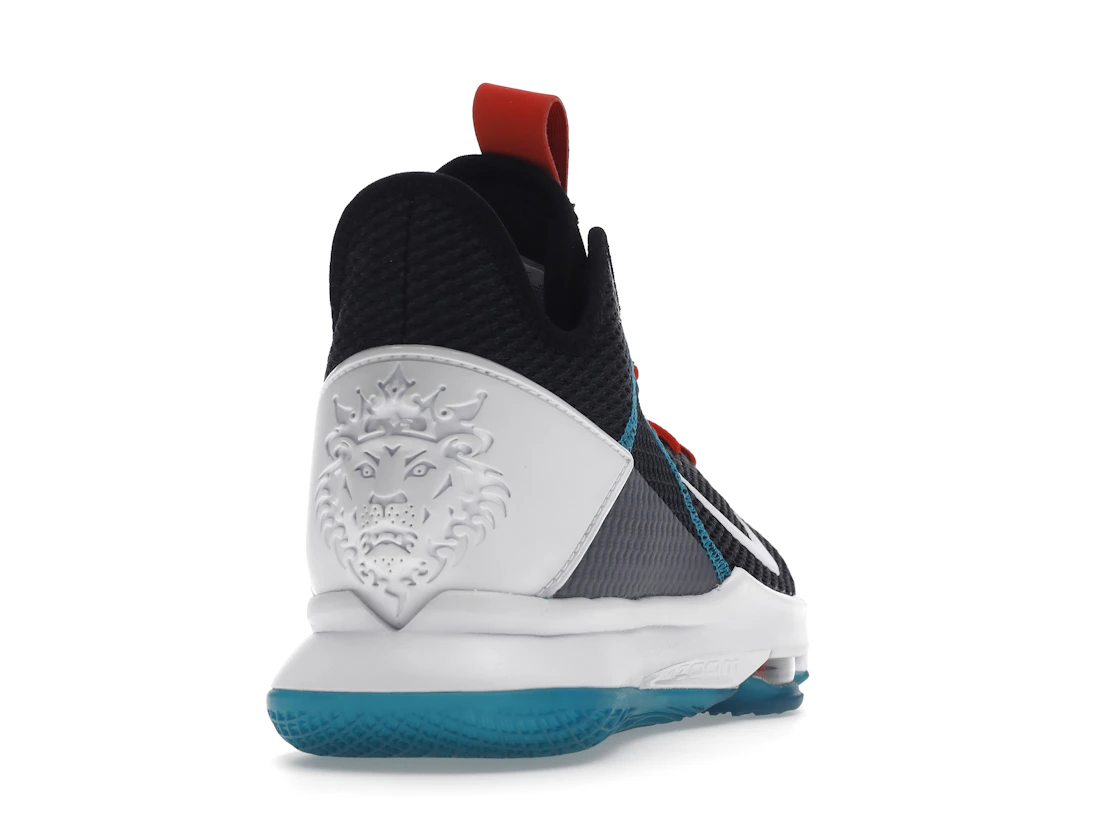 Vue 30 de Nike LeBron Witness 4 Red Carpet