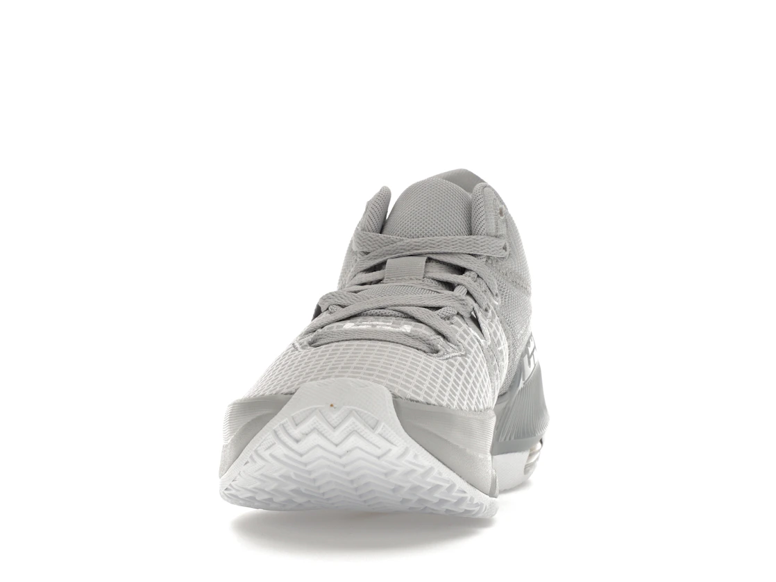 Vue 11 de Nike LeBron Witness 7 TB Wolf Grey