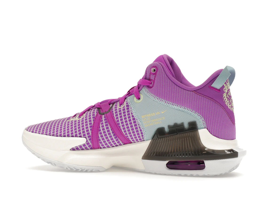 Vue 21 de Nike LeBron Witness 7 Fuchsia Dream