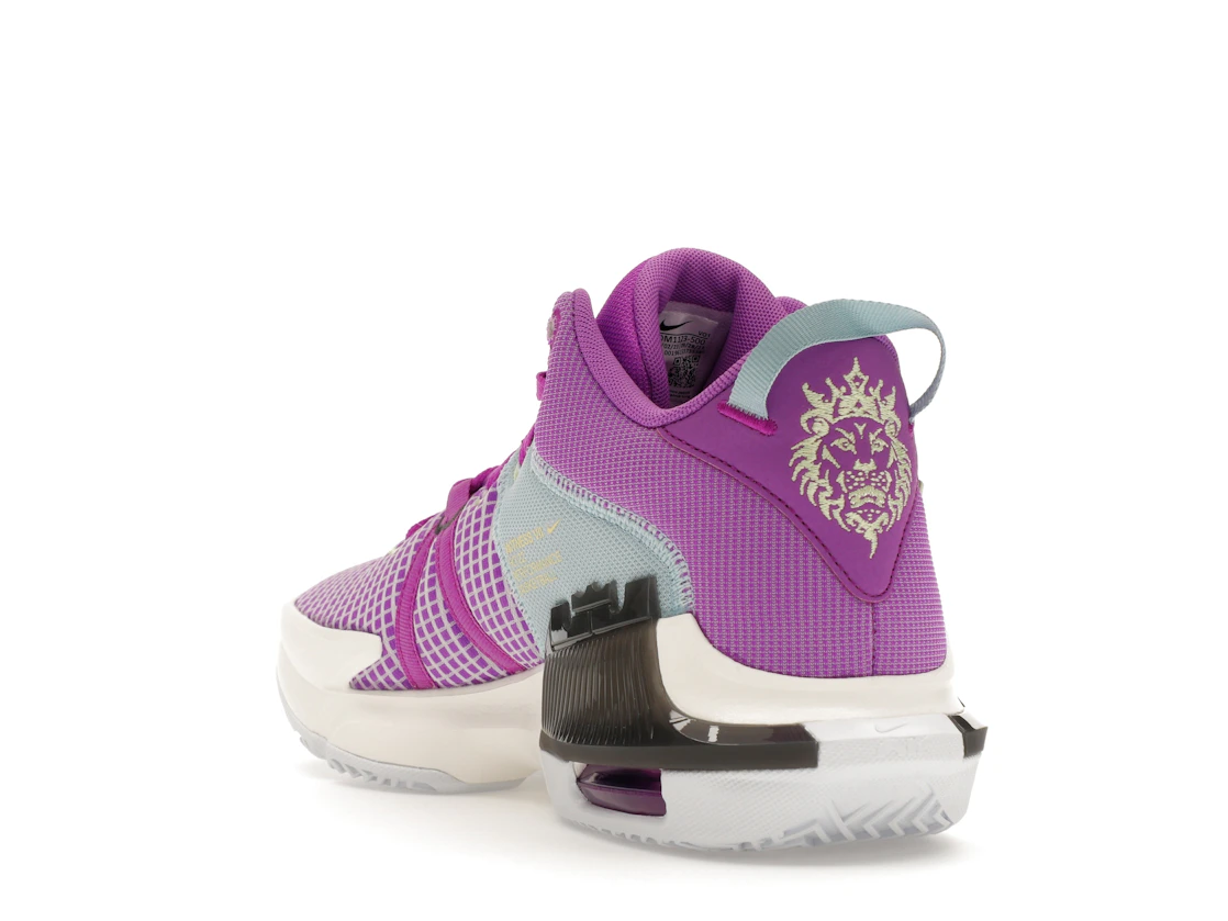 Vue 25 de Nike LeBron Witness 7 Fuchsia Dream