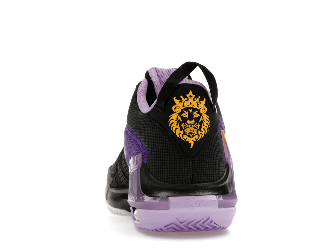 Vue 27 de Nike LeBron Witness 7 Lakers