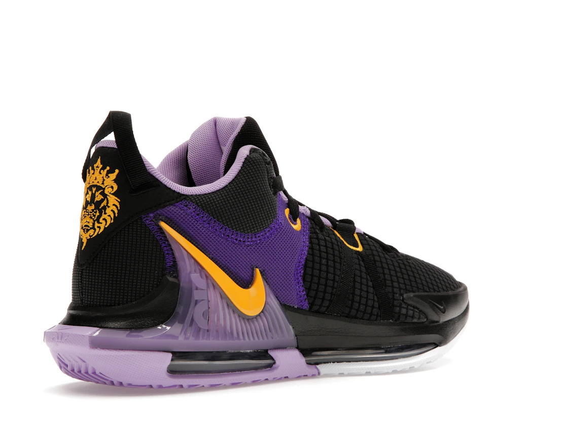Vue 33 de Nike LeBron Witness 7 Lakers