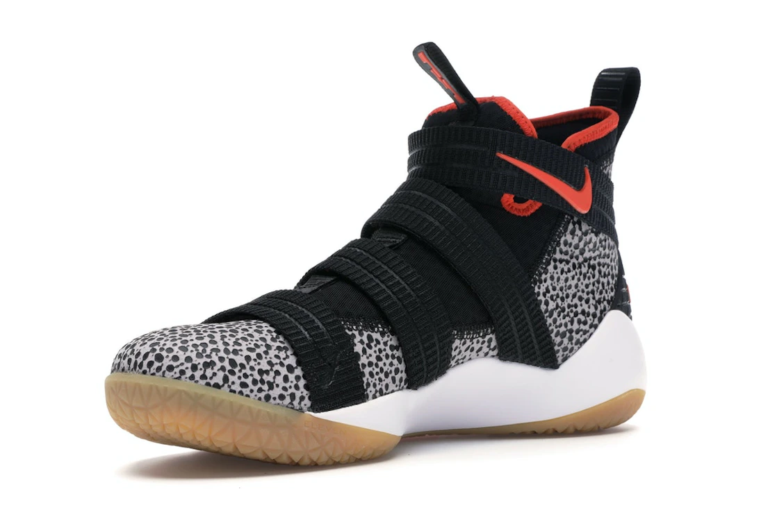 Vue 15 de Nike LeBron Zoom Soldier 11 Safari