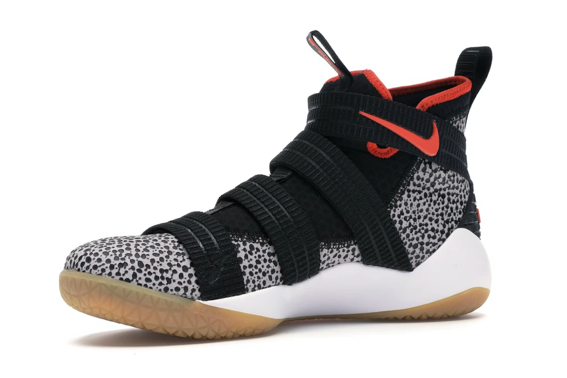 Vue 16 de Nike LeBron Zoom Soldier 11 Safari