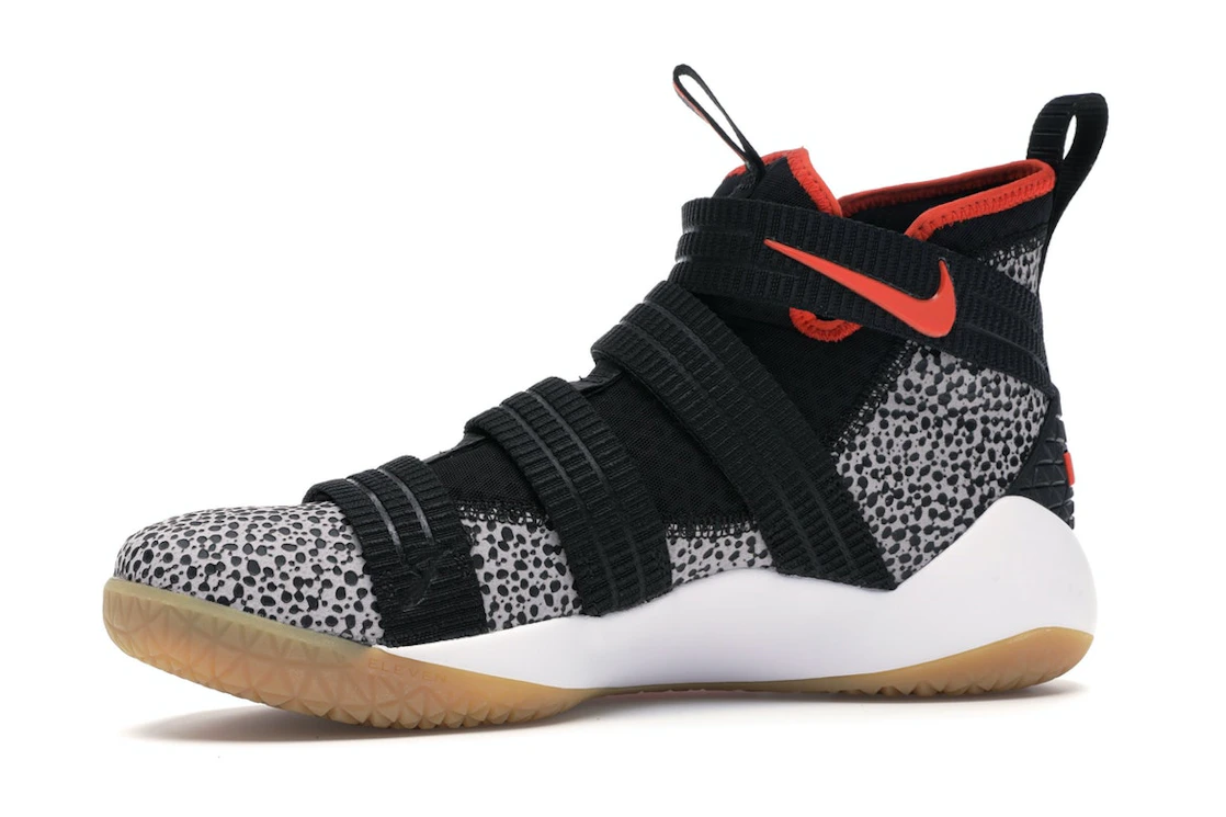 Vue 17 de Nike LeBron Zoom Soldier 11 Safari