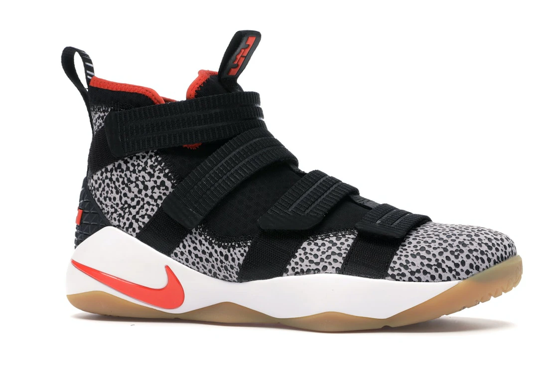 Vue 3 de Nike LeBron Zoom Soldier 11 Safari