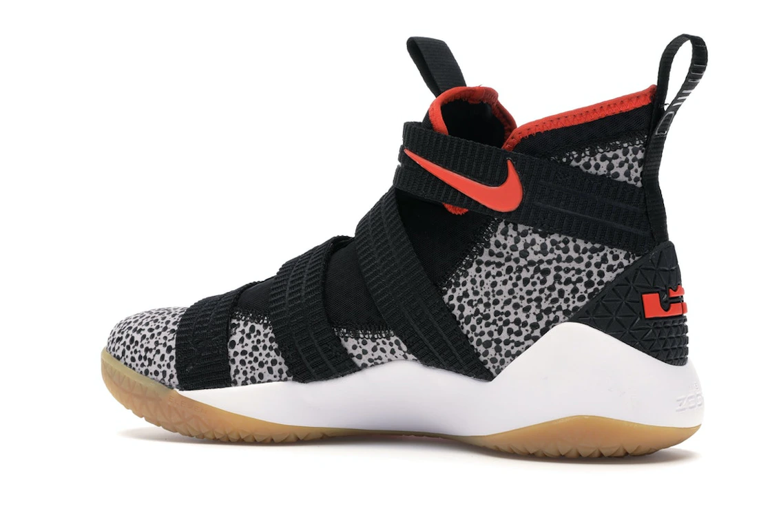 Vue 22 de Nike LeBron Zoom Soldier 11 Safari