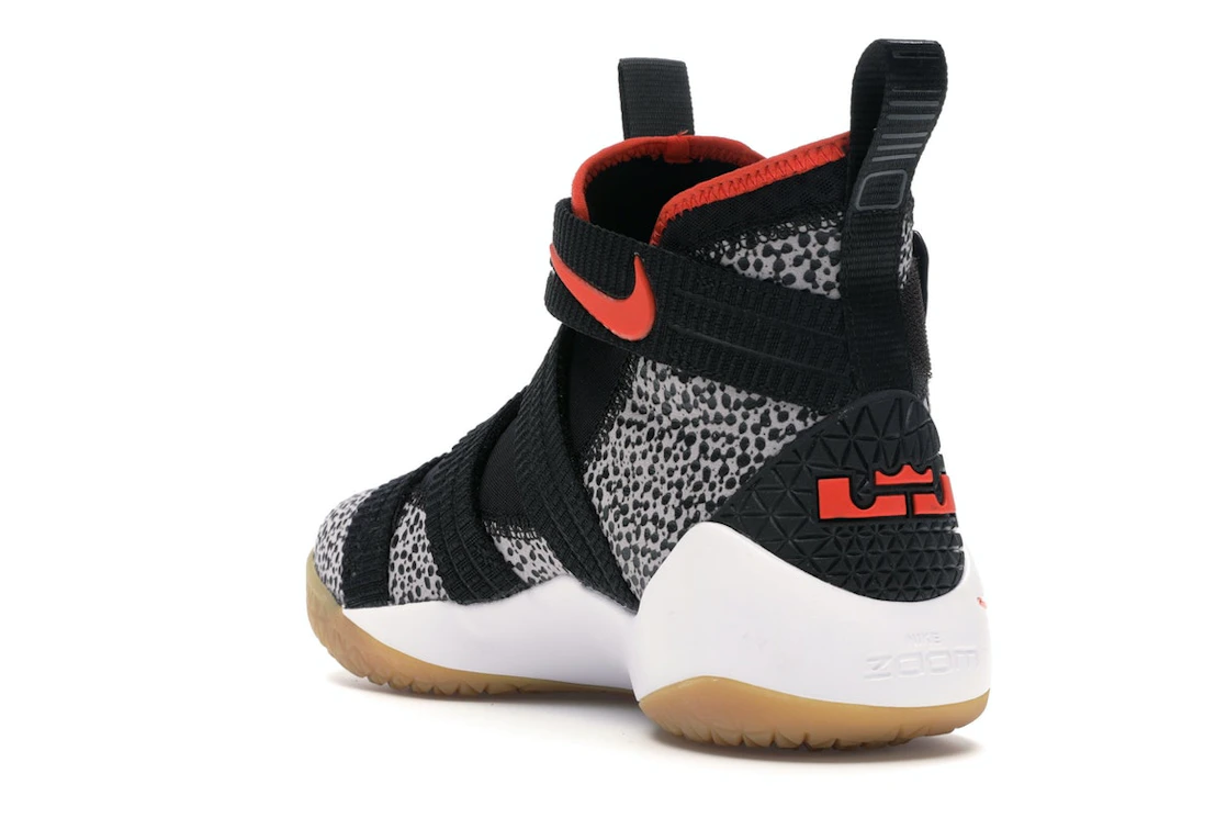 Vue 25 de Nike LeBron Zoom Soldier 11 Safari