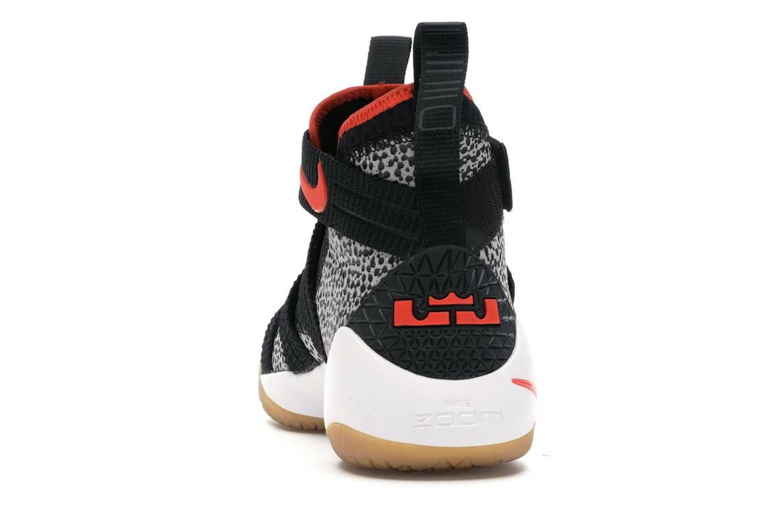 Vue 27 de Nike LeBron Zoom Soldier 11 Safari