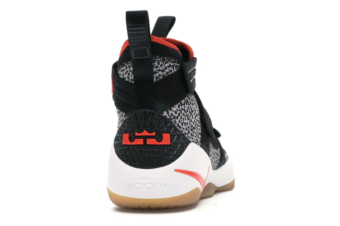 Vue 29 de Nike LeBron Zoom Soldier 11 Safari