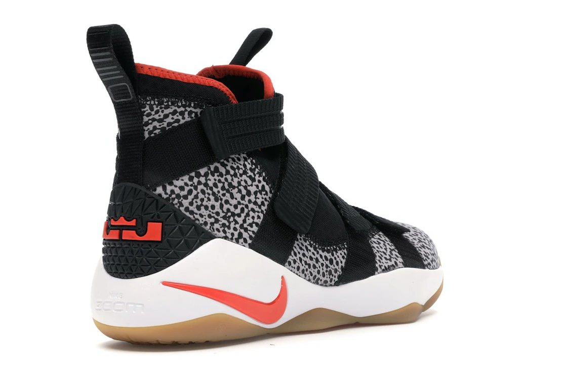 Vue 32 de Nike LeBron Zoom Soldier 11 Safari