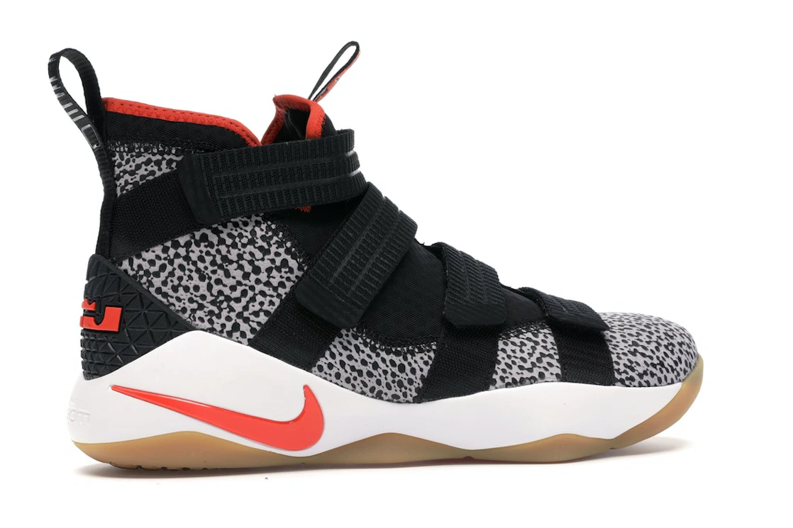 Vue 35 de Nike LeBron Zoom Soldier 11 Safari