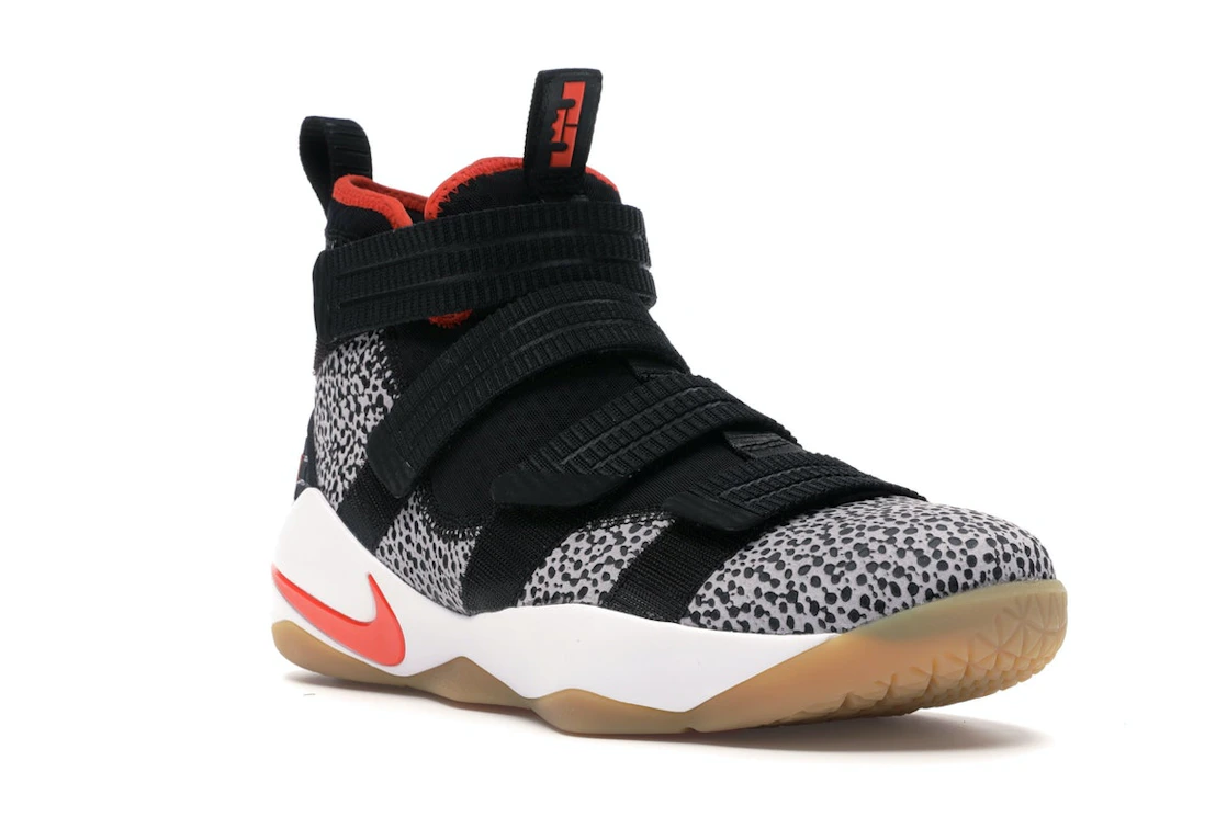 Vue 6 de Nike LeBron Zoom Soldier 11 Safari