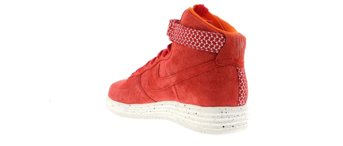 Vue 17 de Nike Lunar Force 1 High Undefeated Red