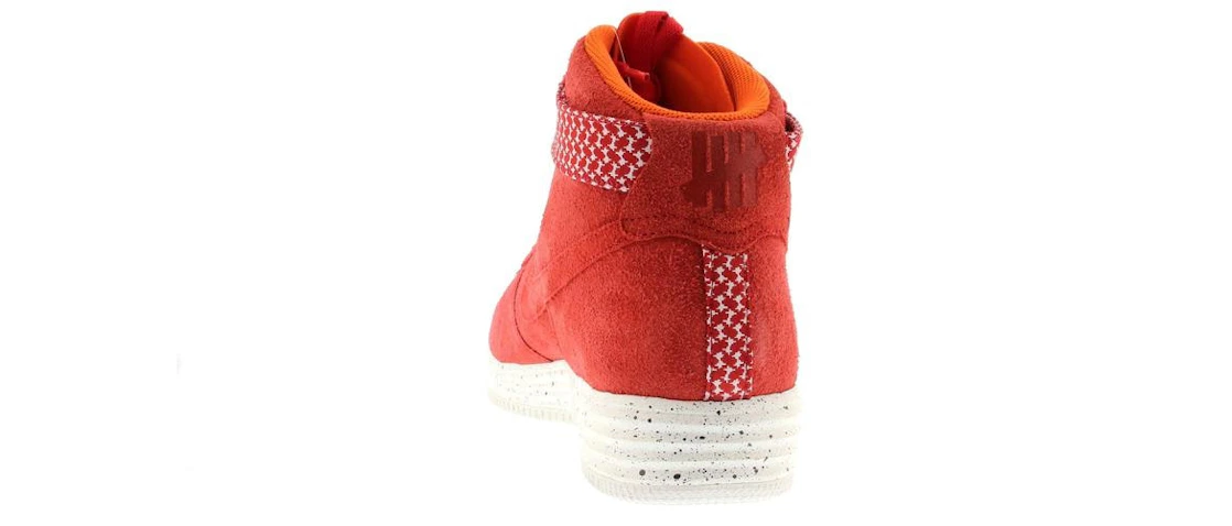 Vue 19 de Nike Lunar Force 1 High Undefeated Red