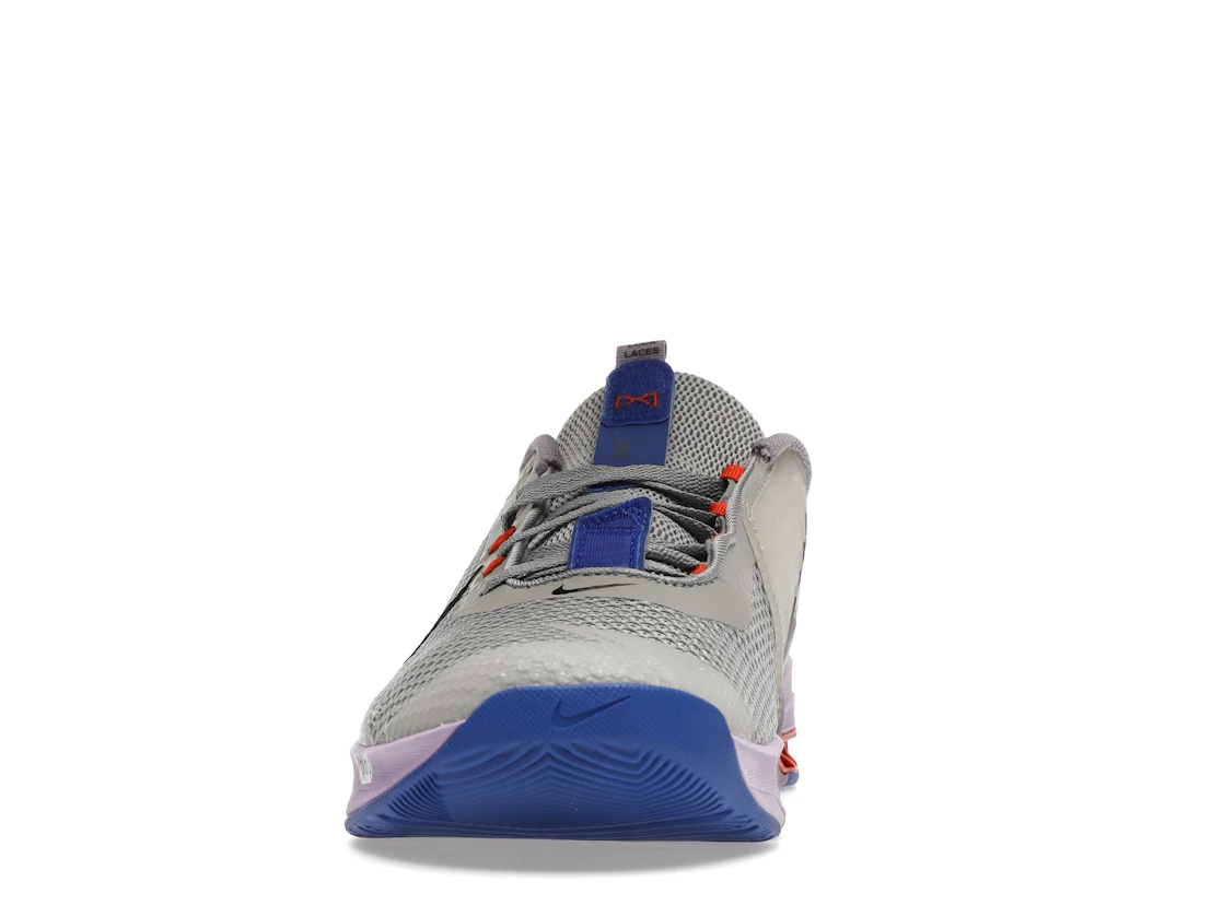 Vue 11 de Nike Metcon 7 Light Smoke Grey
