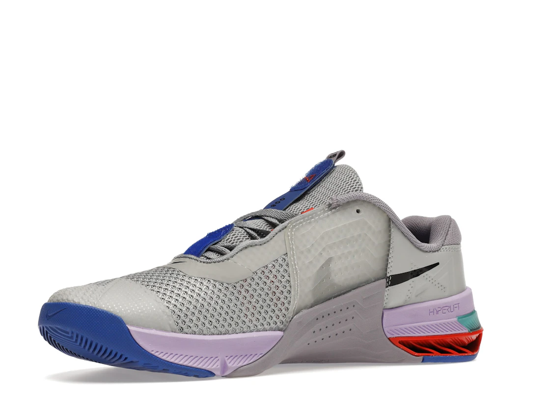 Vue 16 de Nike Metcon 7 Light Smoke Grey