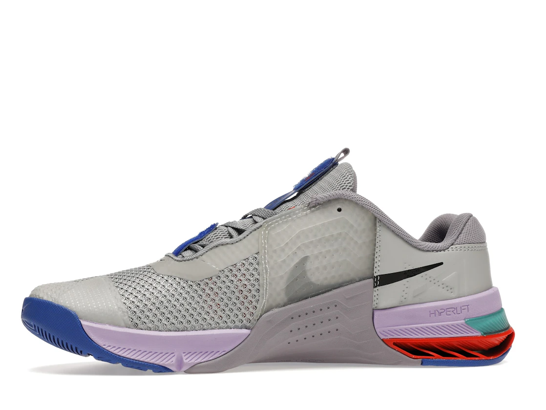 Vue 18 de Nike Metcon 7 Light Smoke Grey