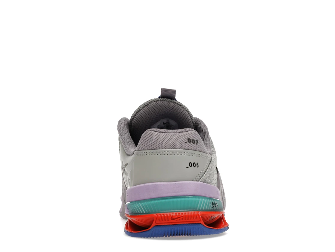 Vue 28 de Nike Metcon 7 Light Smoke Grey