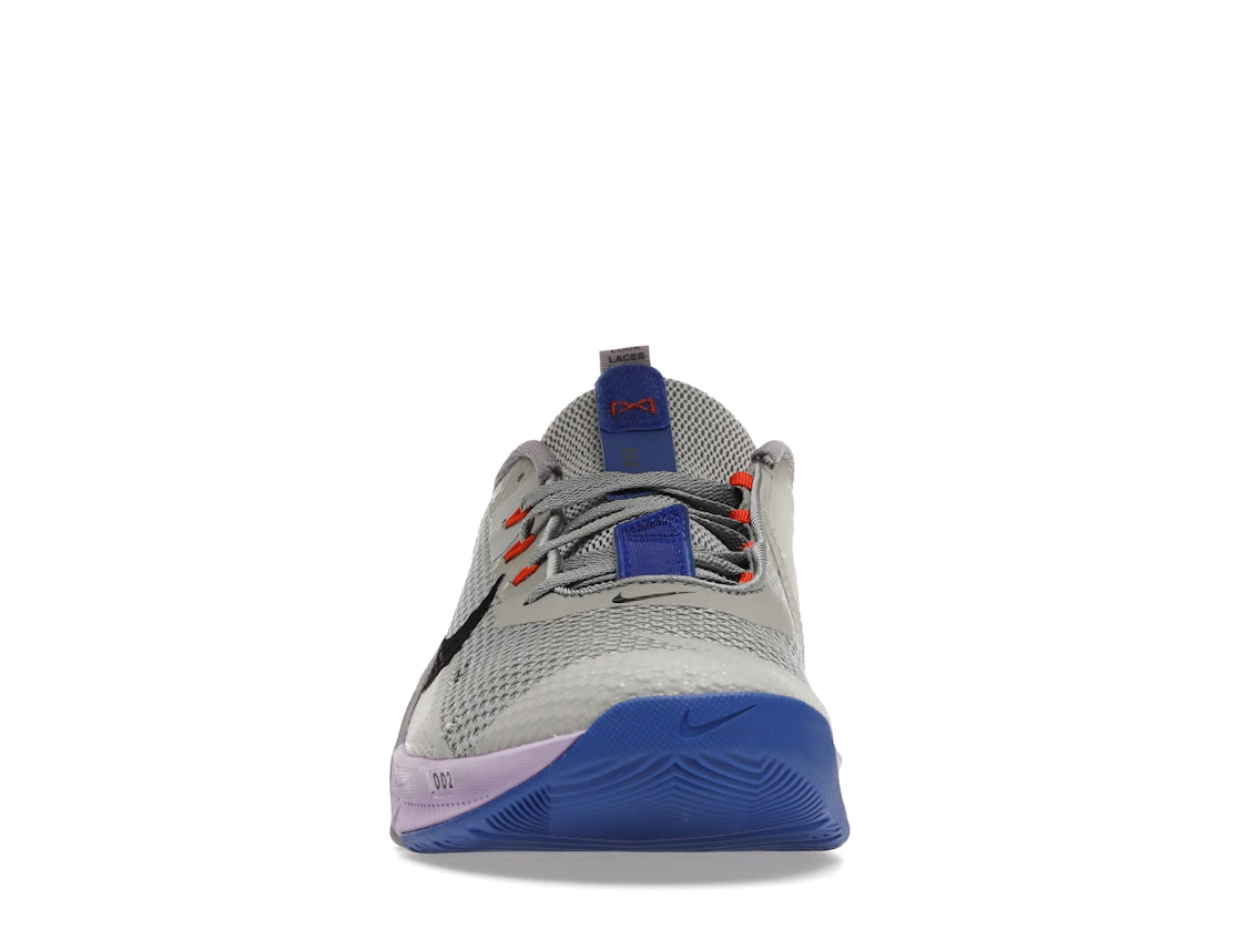 Vue 10 de Nike Metcon 7 Light Smoke Grey
