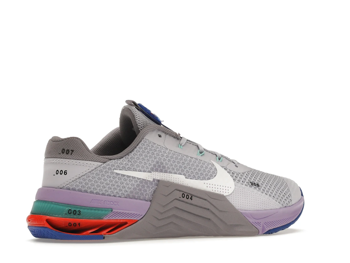 Vue 34 de Nike Metcon 7 Pure Violet 