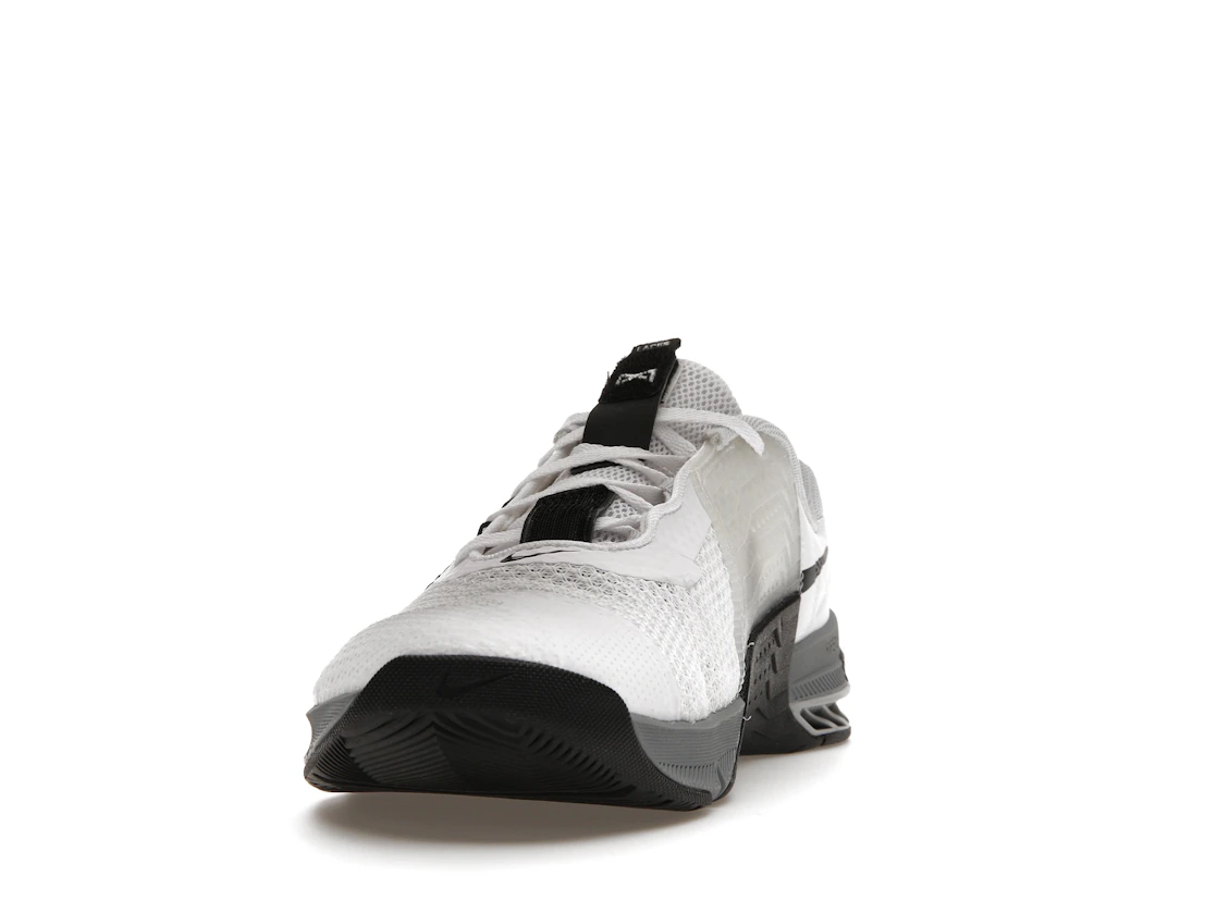 Vue 12 de Nike Metcon 7 White Black