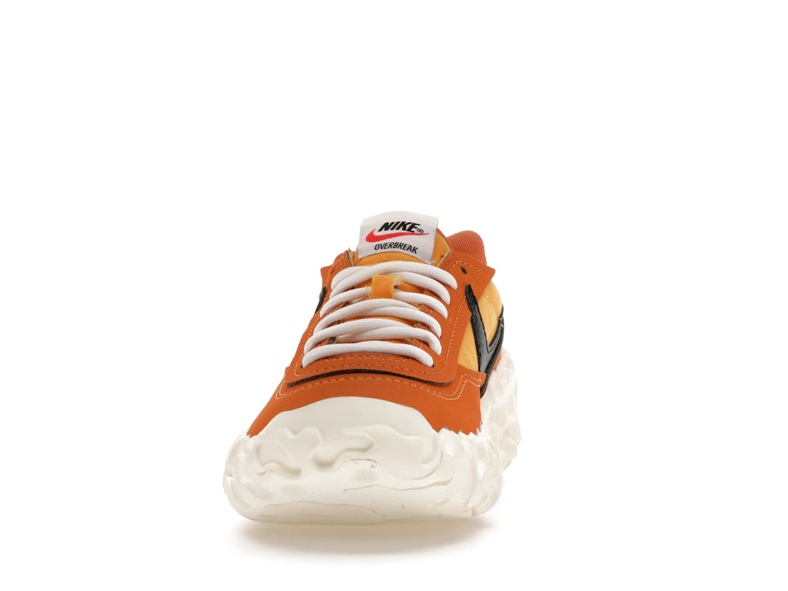 Vue 11 de Nike Overbreak SP Hot Curry