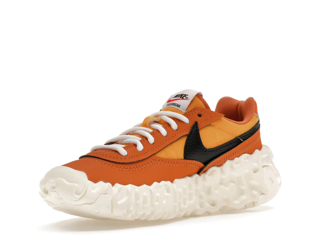 Vue 15 de Nike Overbreak SP Hot Curry