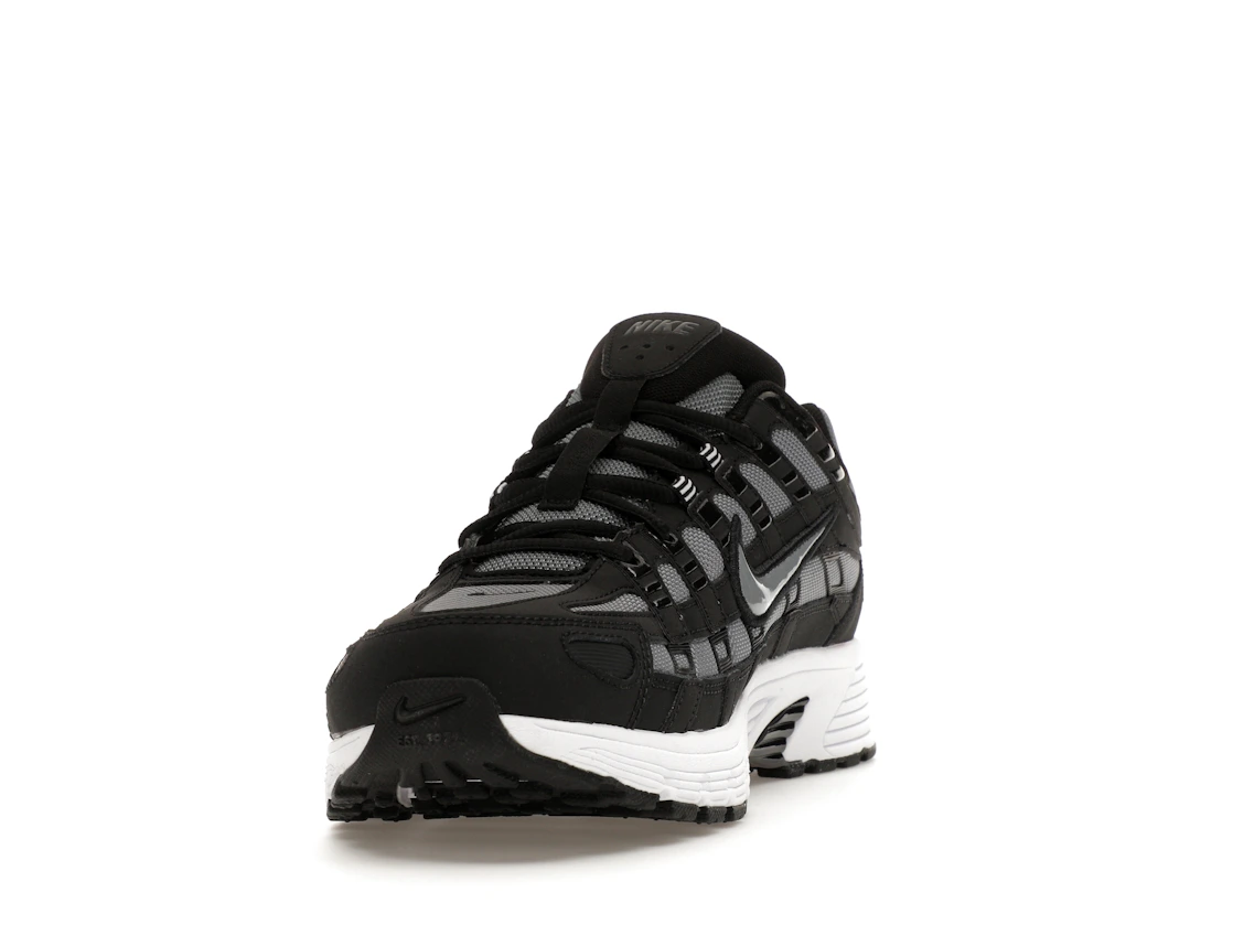 Vue 12 de Nike P-6000 Black Cool Grey