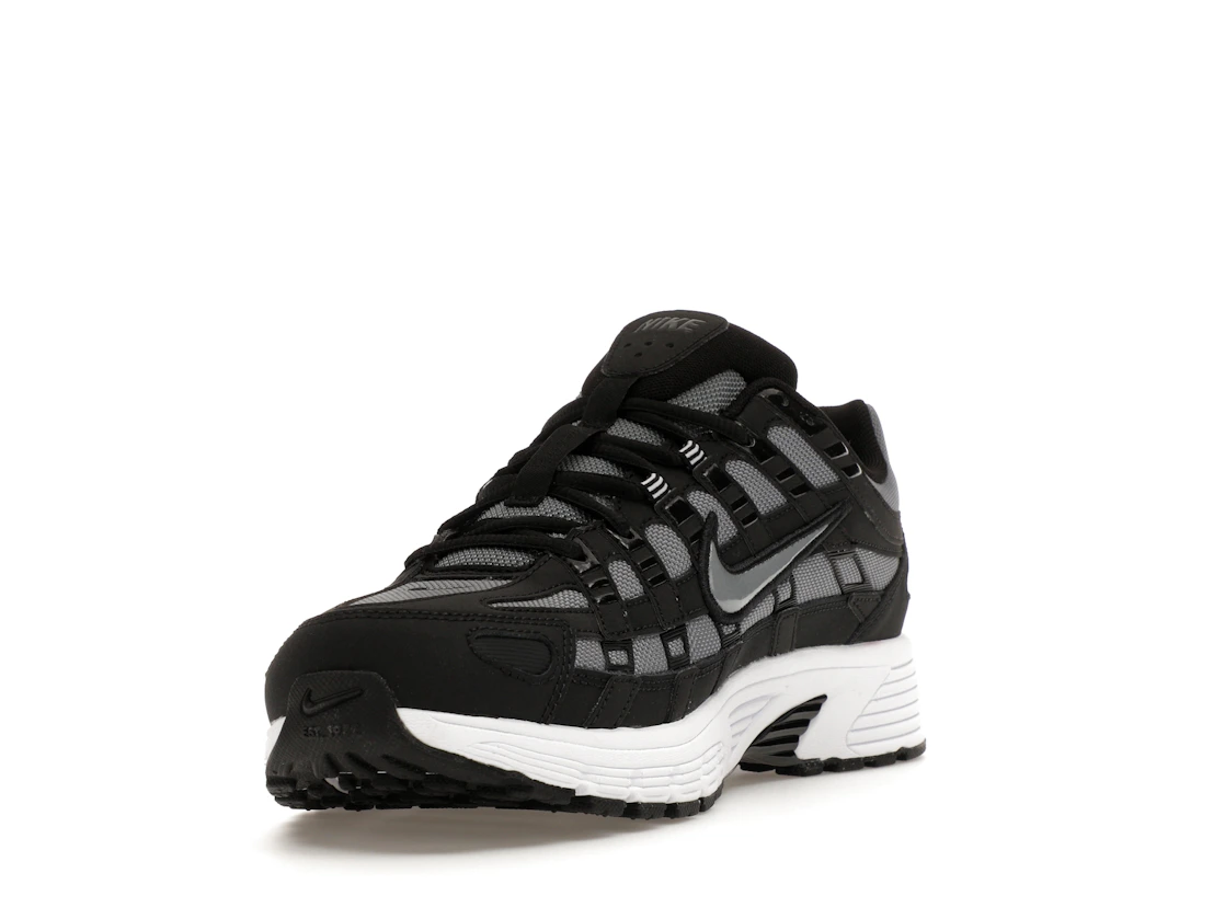 Vue 13 de Nike P-6000 Black Cool Grey