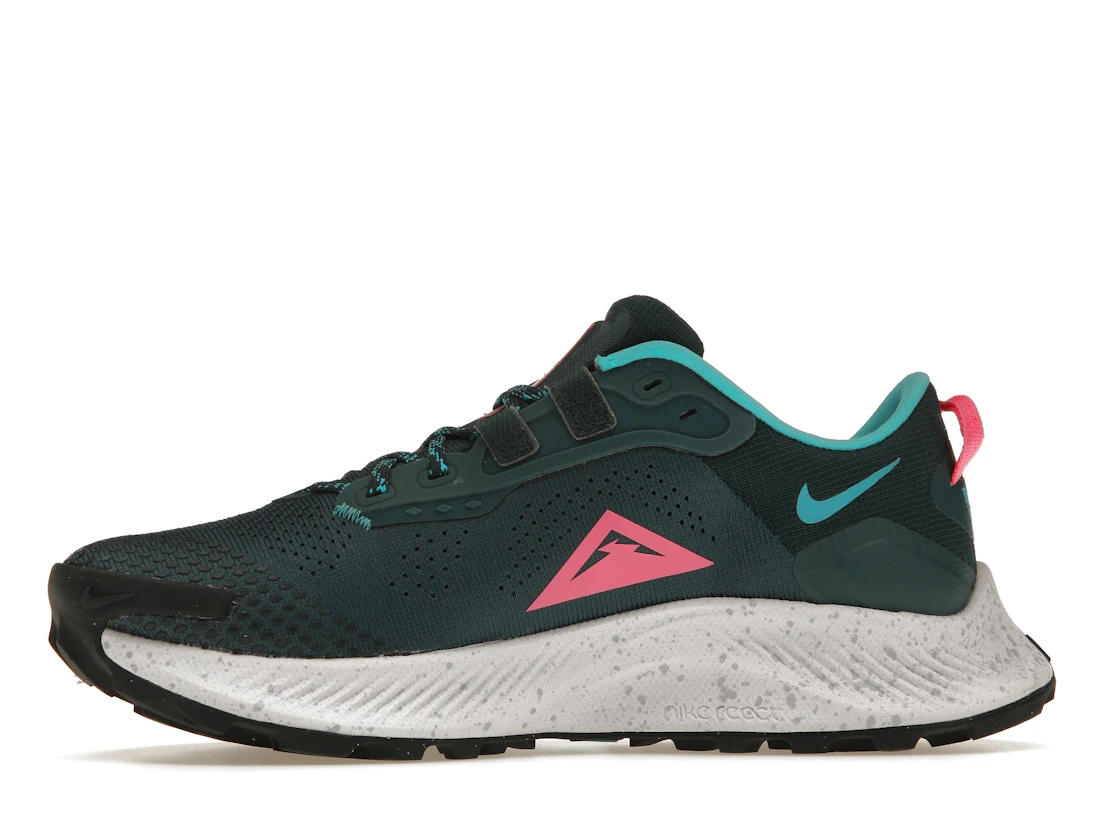 Vue 18 de Nike Pegasus Trail 3 Dark Teal Green Pink Glow 