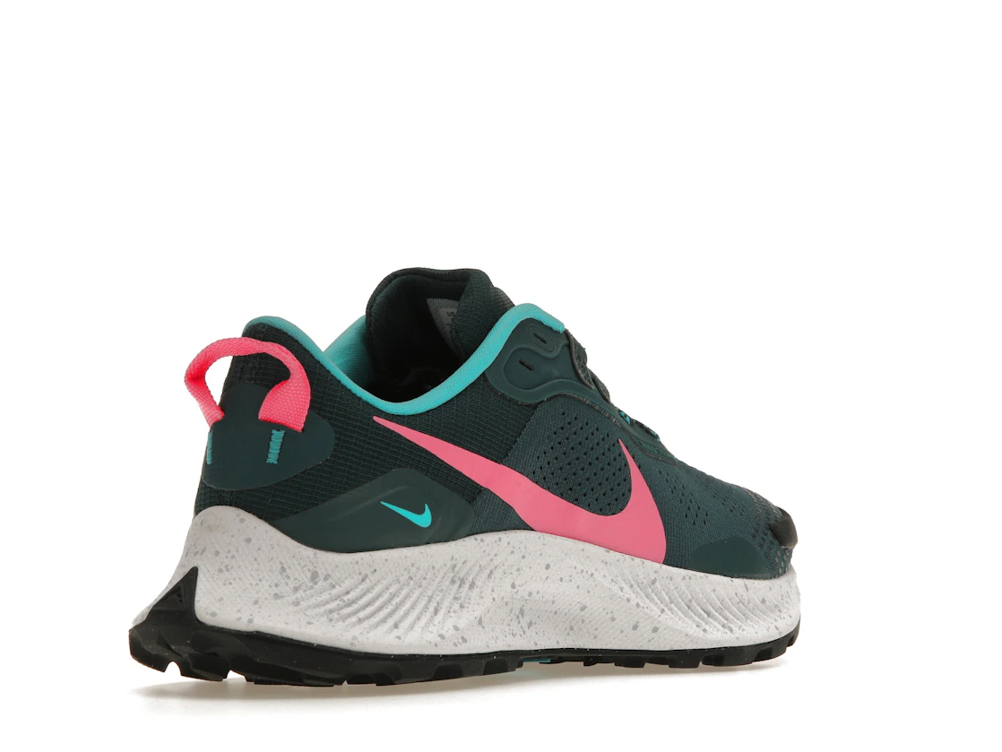 Vue 32 de Nike Pegasus Trail 3 Dark Teal Green Pink Glow 