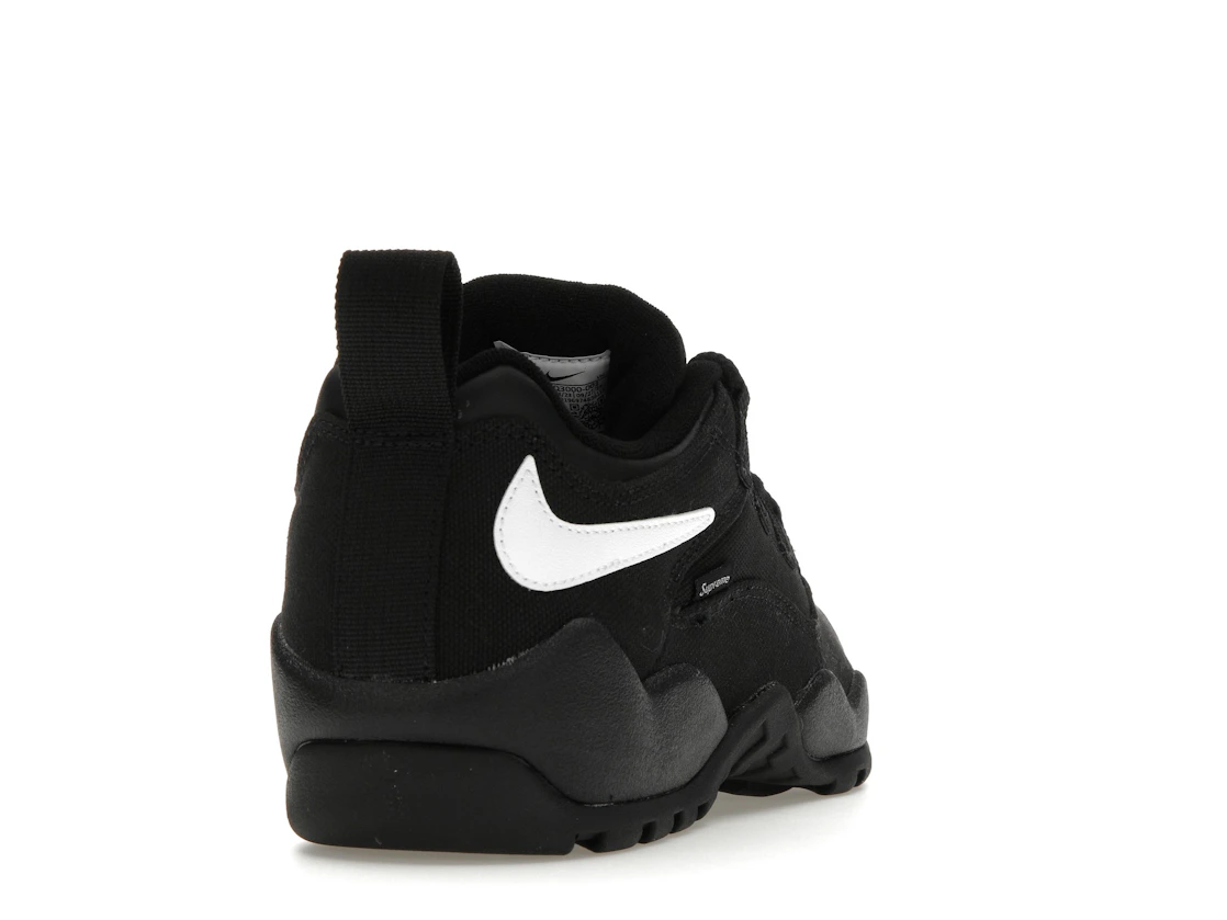 Vue 30 de Nike SB Darwin Low Supreme Black