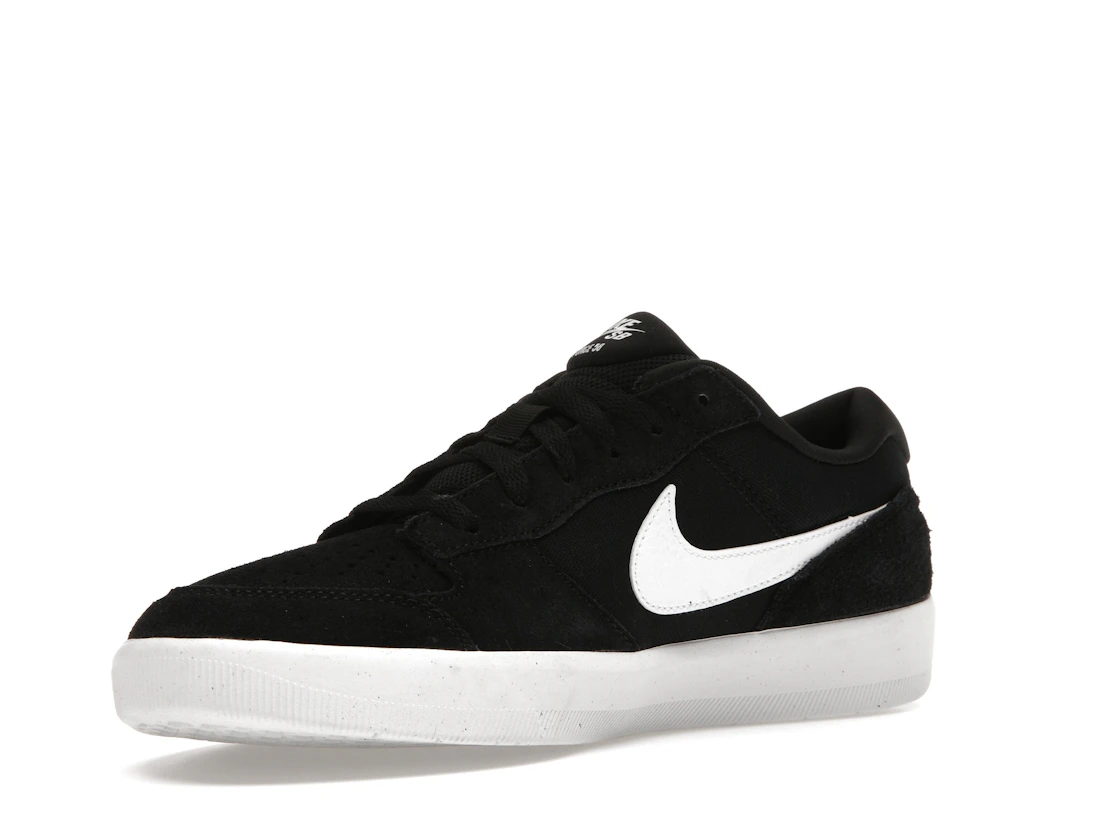 Vue 15 de Nike SB Force 58 Black White