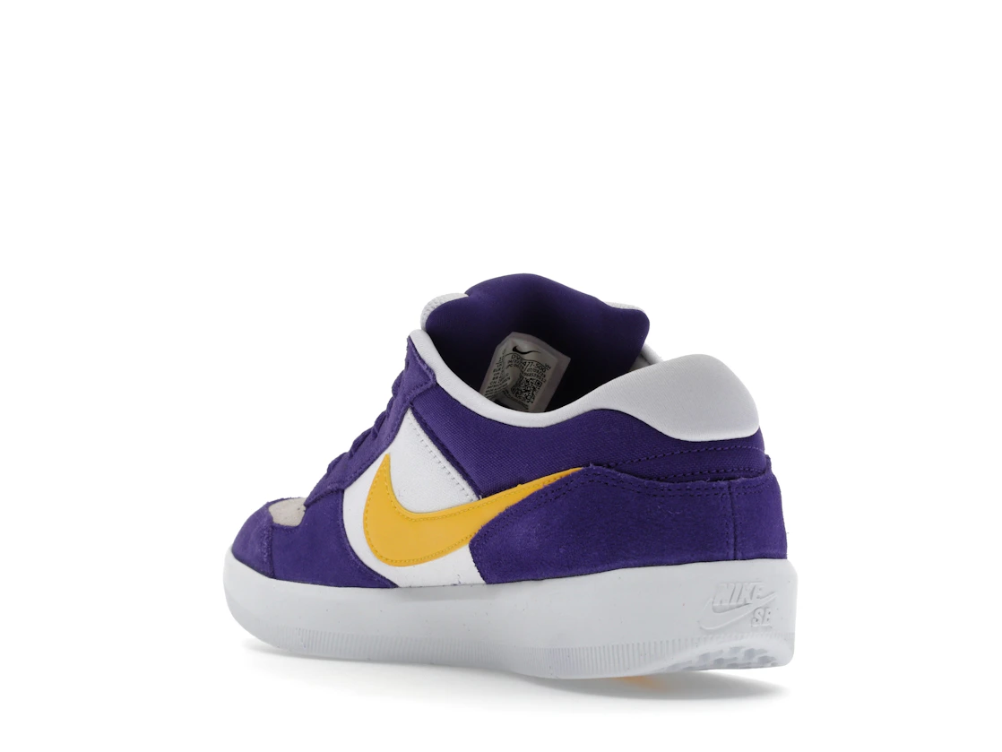 Vue 25 de Nike SB Force 58 Court Purple Amarillo