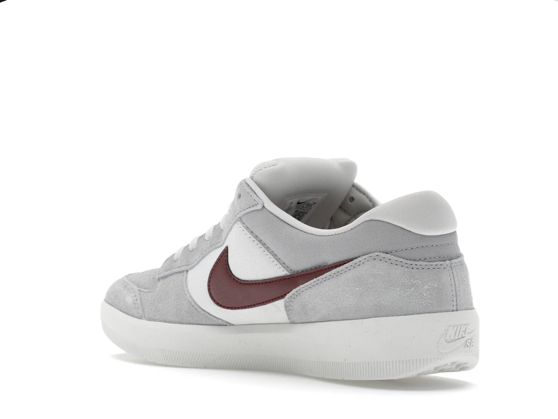 Vue 24 de Nike SB Force 58 Platinum Tint Dark Red