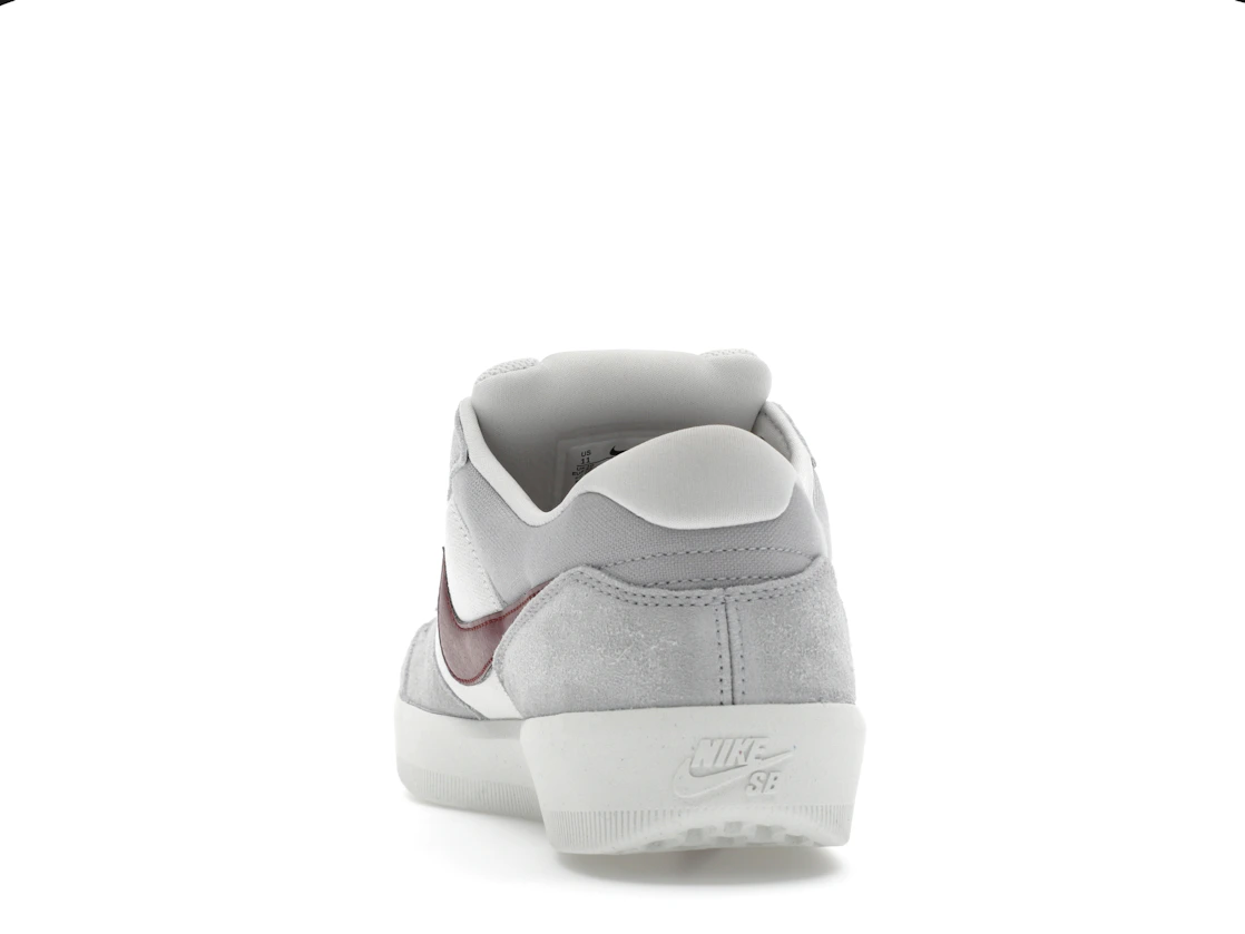 Vue 27 de Nike SB Force 58 Platinum Tint Dark Red