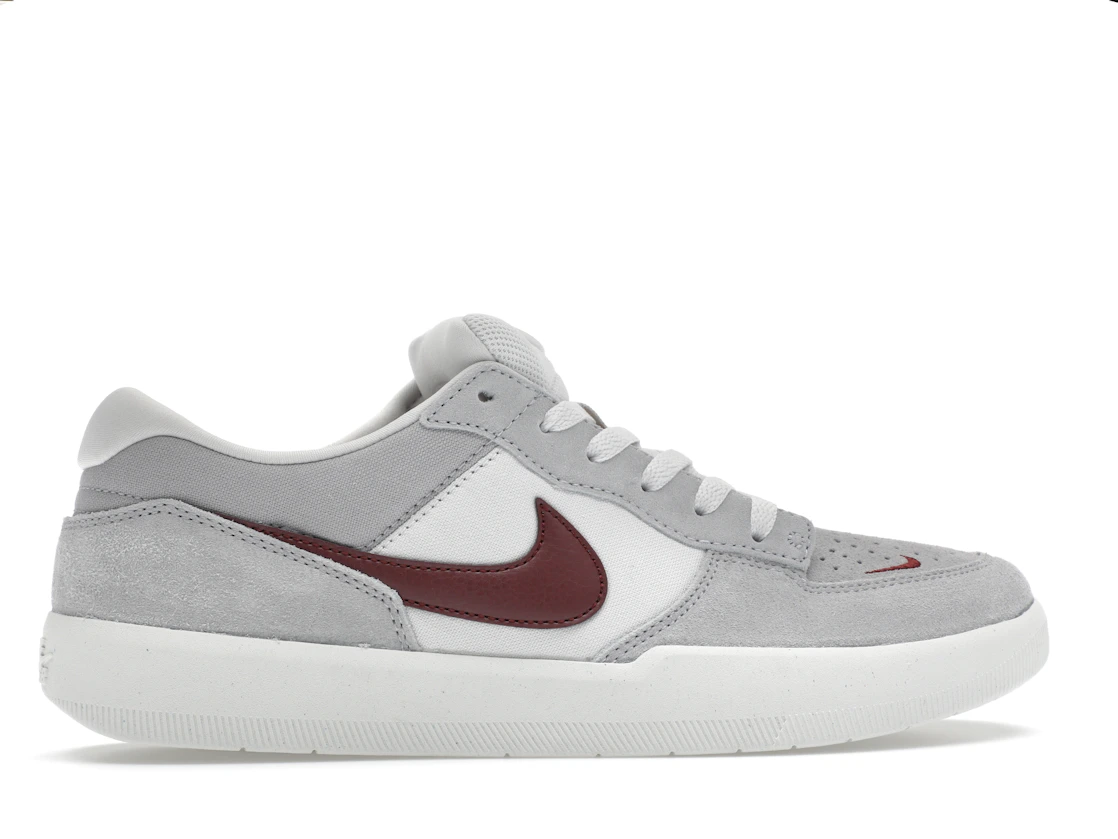Vue 36 de Nike SB Force 58 Platinum Tint Dark Red