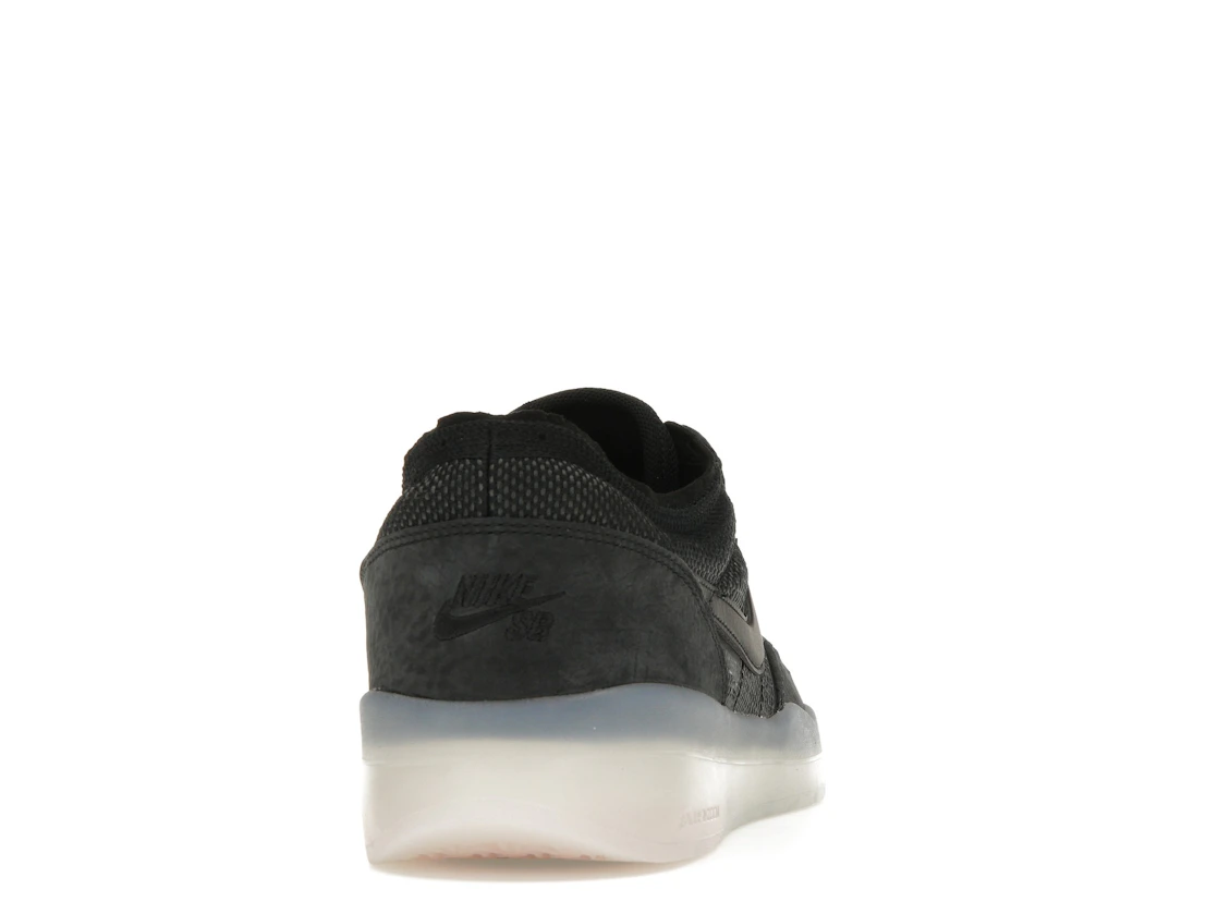Vue 29 de Nike SB PS8 Black Clear