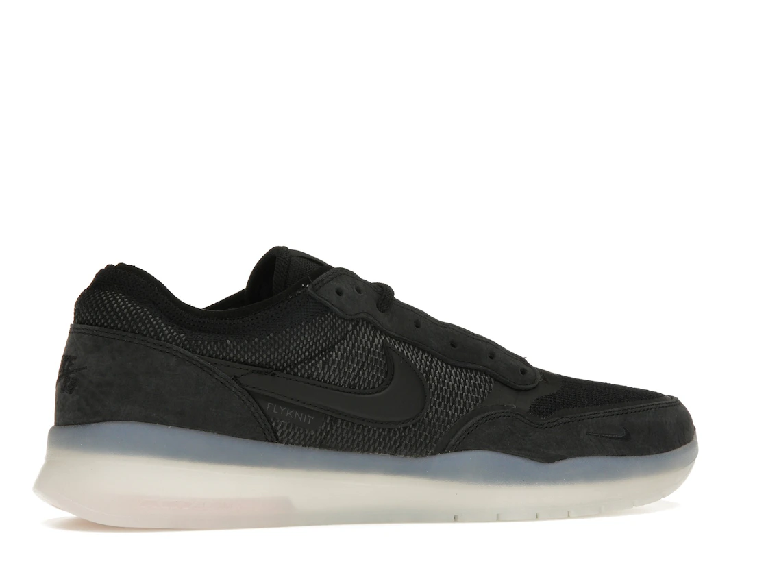 Vue 35 de Nike SB PS8 Black Clear