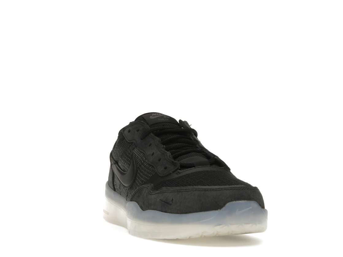 Vue 8 de Nike SB PS8 Black Clear