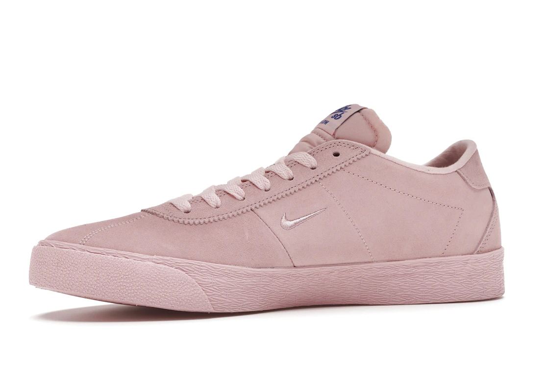 Vue 17 de Nike SB Zoom Bruin NBA Pink