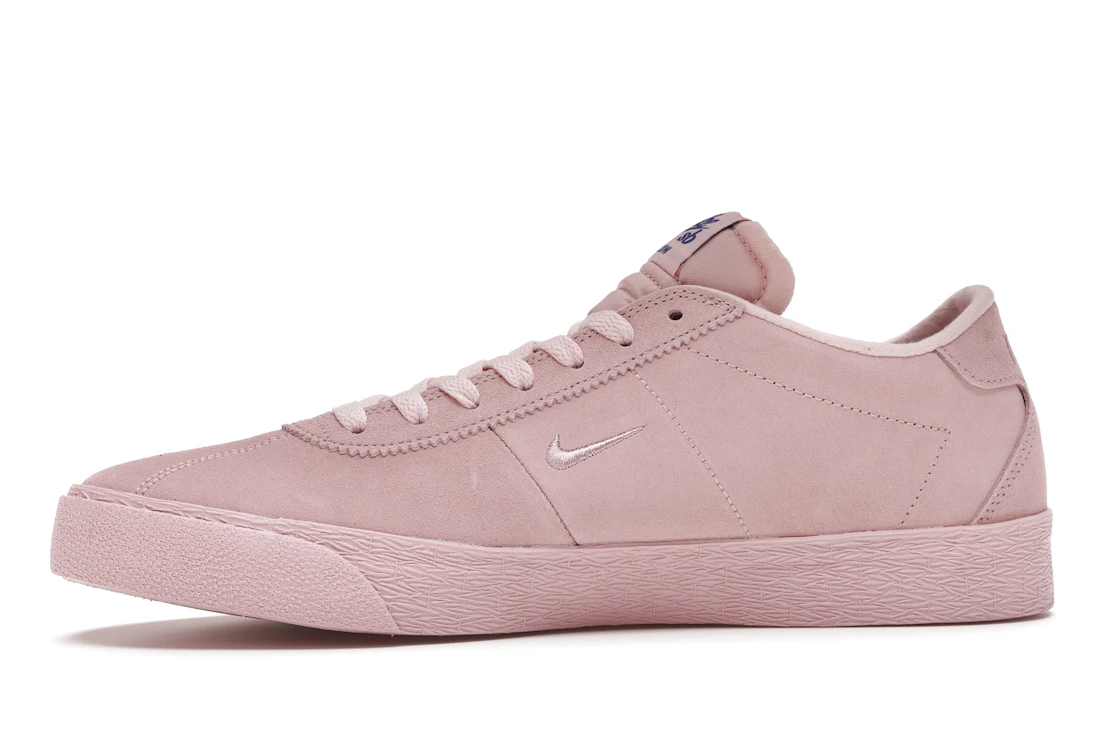 Vue 18 de Nike SB Zoom Bruin NBA Pink