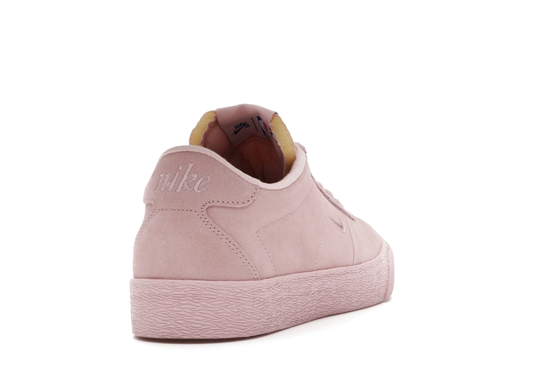 Vue 30 de Nike SB Zoom Bruin NBA Pink