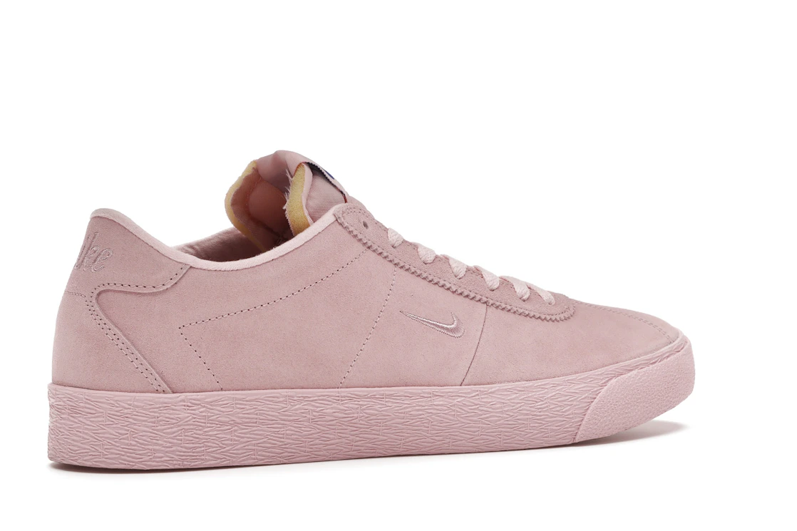 Vue 34 de Nike SB Zoom Bruin NBA Pink