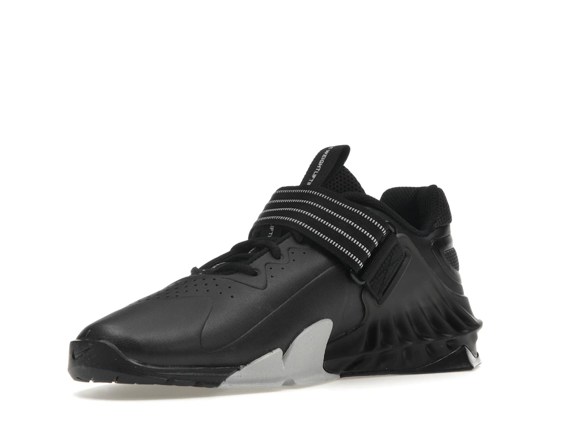 Vue 15 de Nike Savaleos Black White
