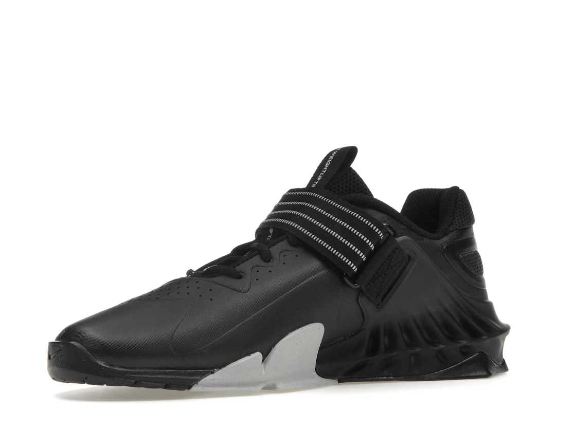 Vue 16 de Nike Savaleos Black White