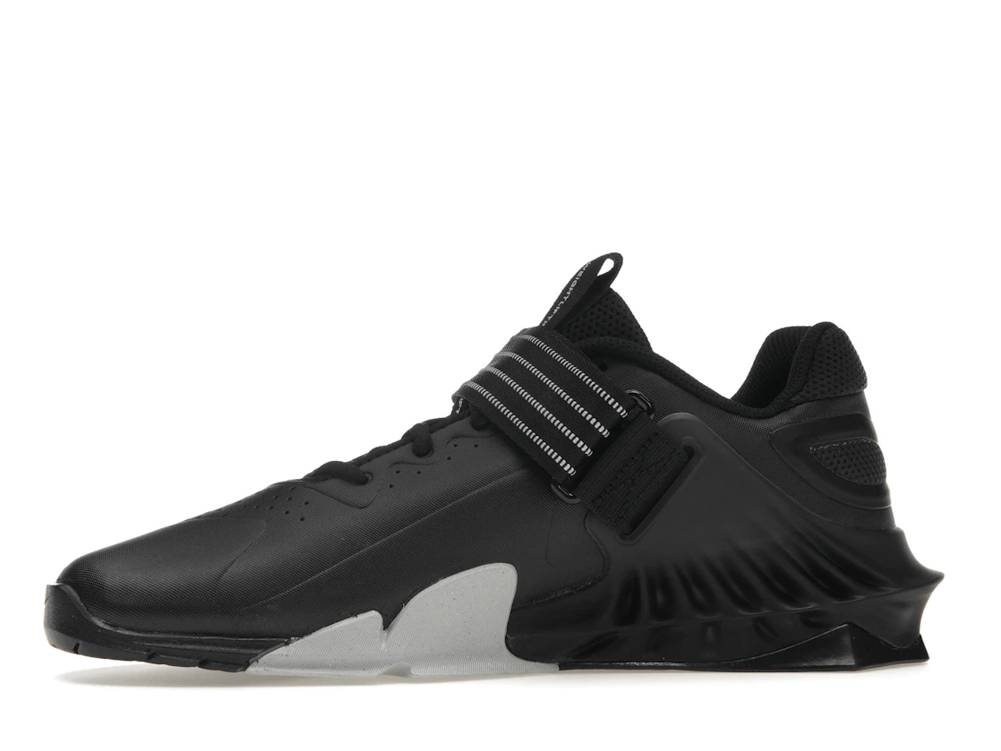 Vue 18 de Nike Savaleos Black White